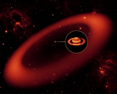 L'anneau géant de Saturne découvert par Spitzer